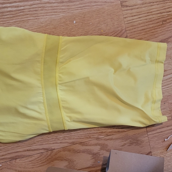 Lululemon bright yellow active shirt - Picture 3 of 5